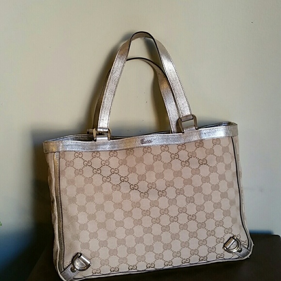 Gucci Handbags - Authentic Gucci abbey tote